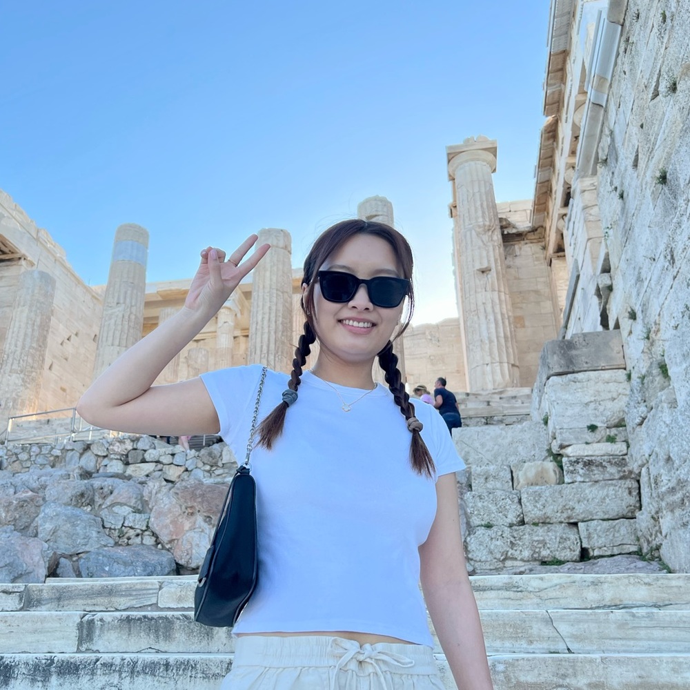 Meet your Posher, Kendra